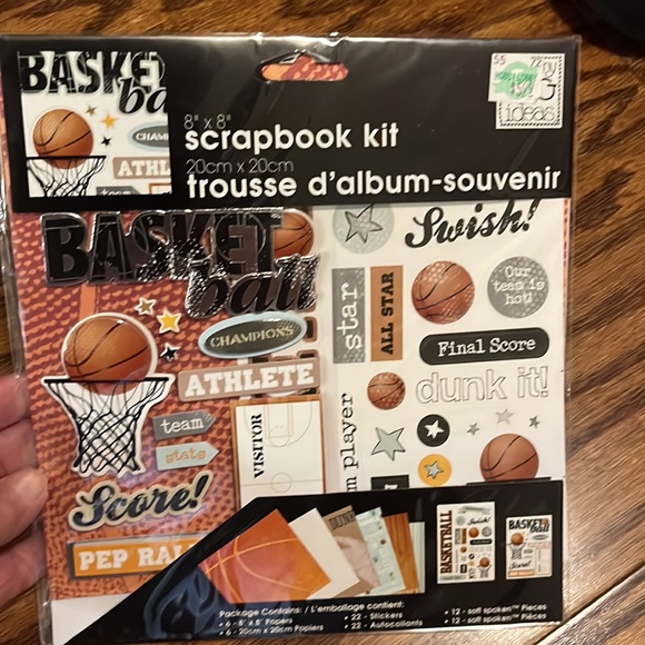 Bundle of scrapbooking kits - Picture 4 of 8